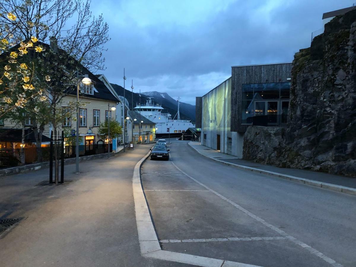 Balestrand Fjordapartments Zewnętrze zdjęcie