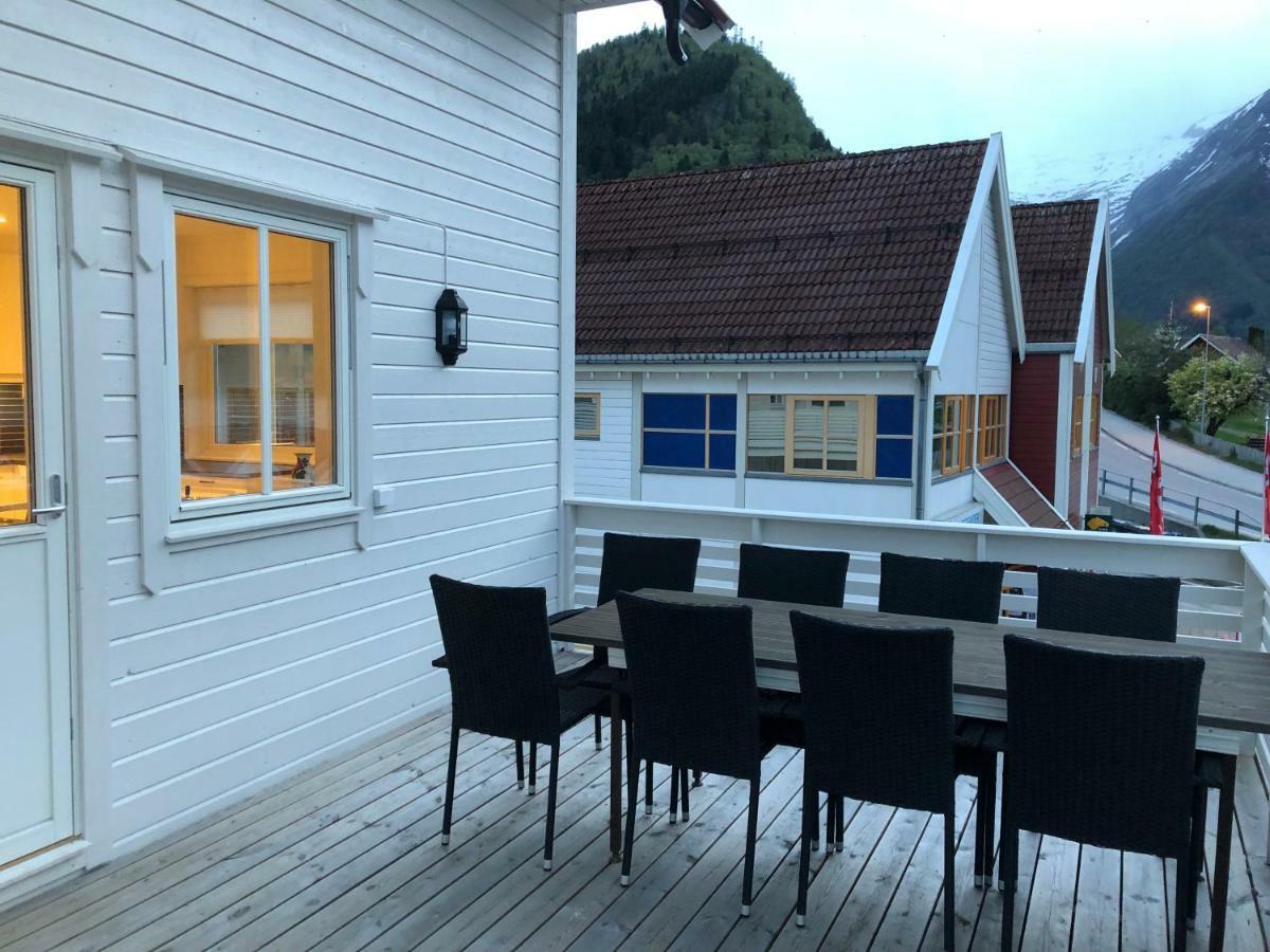 Balestrand Fjordapartments Zewnętrze zdjęcie