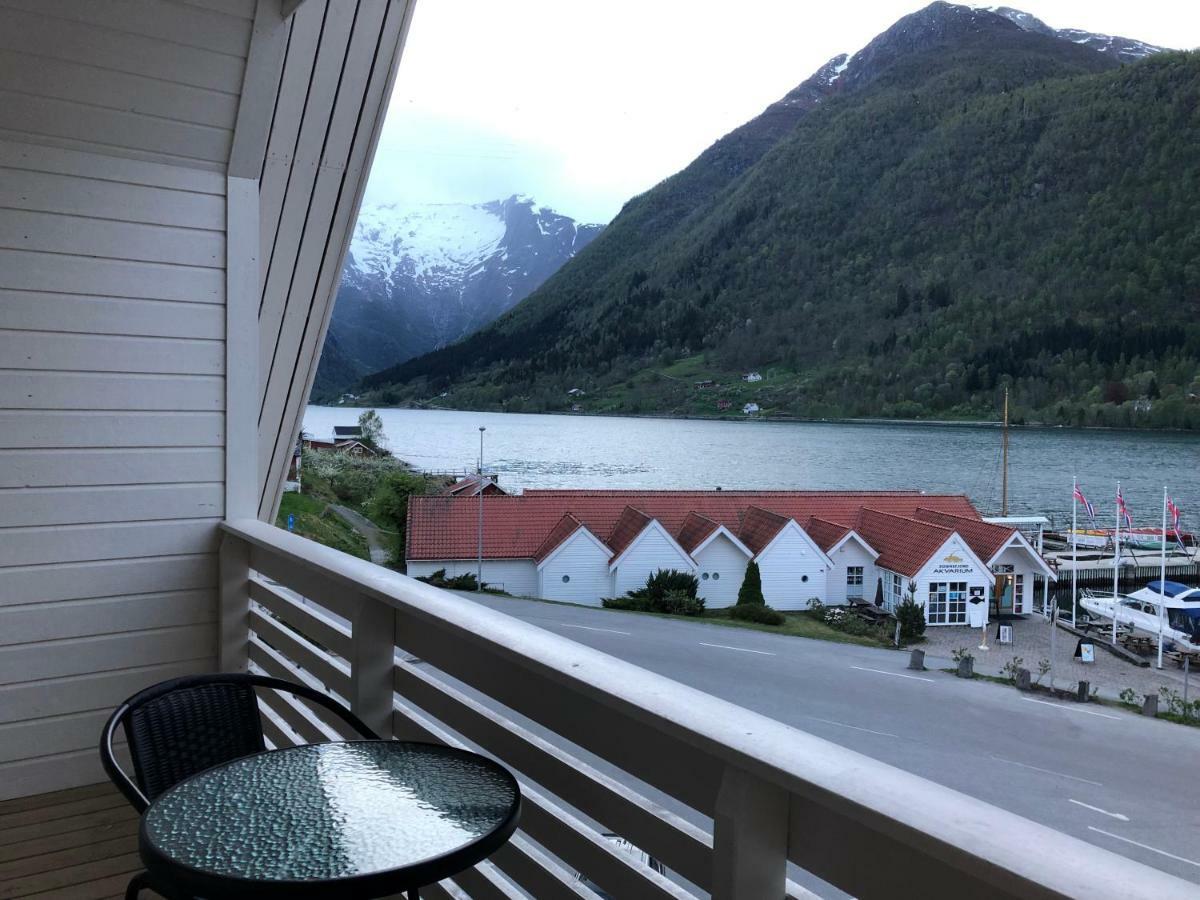 Balestrand Fjordapartments Zewnętrze zdjęcie